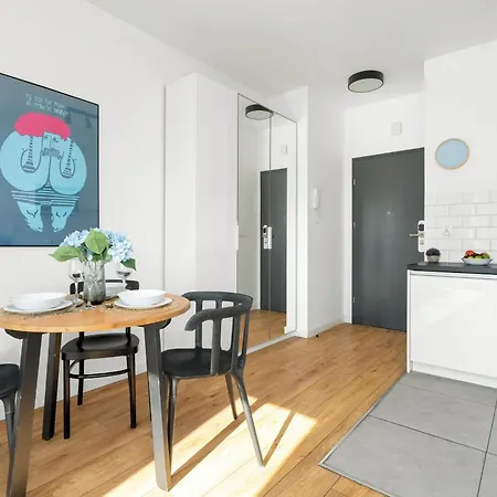 Klimatyczne I Nowoczesne Very Berry W Poznaniu By Renters * Познань