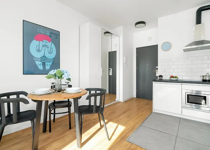 Klimatyczne I Nowoczesne Very Berry W Poznaniu By Renters * Poznań